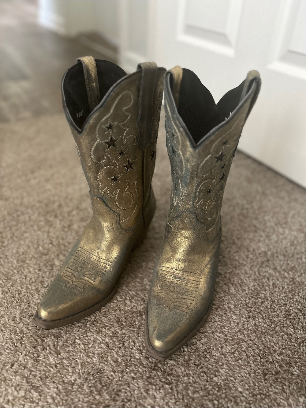 Metallic Gold Western Cowboy Boots - Women
